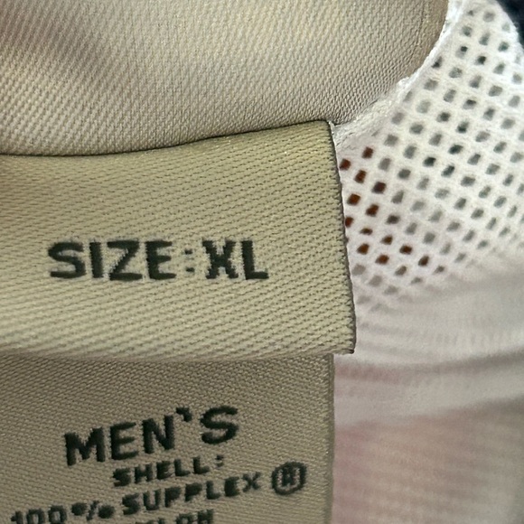 LL Bean Men’s XL Mesh Lined Cargo Swim Shorts - Picture 5 of 8